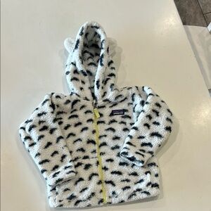 Patagonia Fleece Jacket - White with Black Pattern